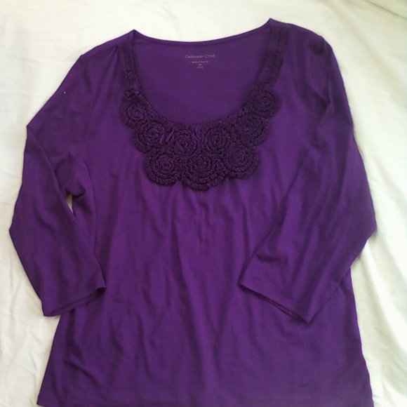 Bundle of 5 tops. - Picture 2 of 6